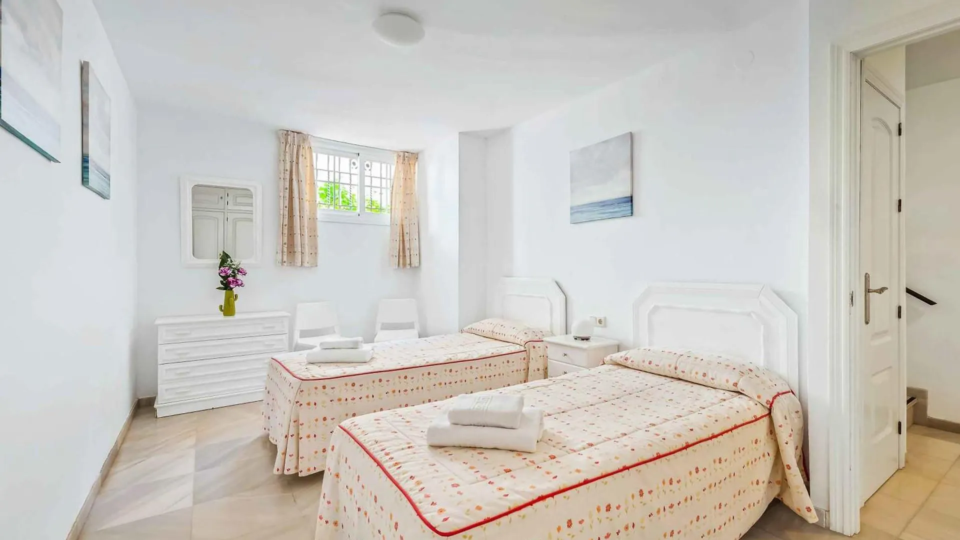 Villa Clarence 네르하 스페인